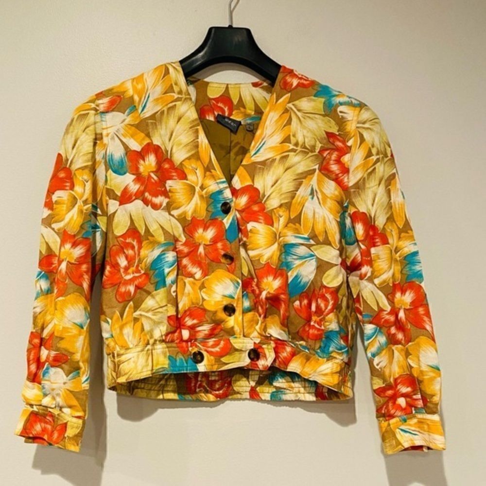 Liz Wear Petite Vtg Colorful Floral Print V-neck Buttoned Crop Jacket Size Small